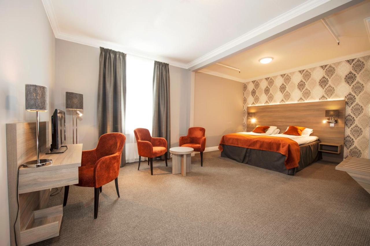 Camera Familiare con Divano-Letto